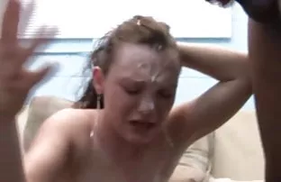 XXX తో ప్రేమ లో పడిపోయింది ఒక ఆకర్షణీయమైన మర్దన, మరియు అతనికి