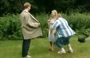 XXX తీపి అమ్మాయి octupole కాస్టింగ్ వద్ద