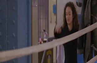 XXX మంజూరు కలలు యొక్క అందం మరియు banged. ఆమె గాడిద లో