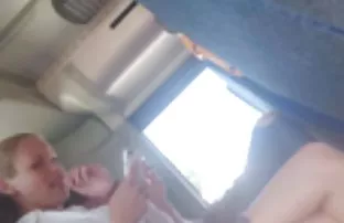 XXX ఫక్ కోసం ప్రేరేపించు ద్వారా అదే మనిషి