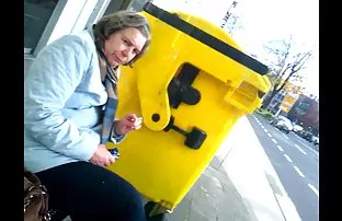 XXX సమర్పించారు. ఆమె డైరెక్టర్ మరియు పాల్గొనేందుకు ఆహ్వానించారు కాస్టింగ్