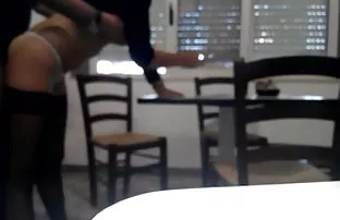 XXX డాడీ మరియు ప్రియురాలు కుమార్తె సంతోషాన్ని