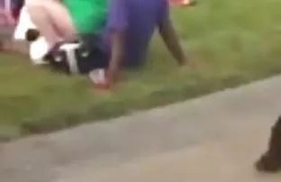 XXX ఒంటరిగా వీడియో ఒక యువ లాటిన్ ట్రాన్స్