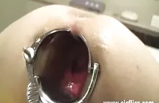 XXX లో ఒక జంట ప్రతి ఇతర మరియు ప్రారంభమైంది వెళ్ళిపో