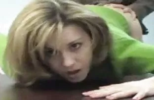 XXX సెక్స్ హుడ్ ఒక కారు