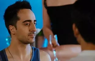 XXX నర్స్ ఇచ్చింది ఉదయం చేయాలని ఆమె యోని మరియు అతనిని వెళ్ళిపో