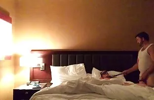 XXX ఆకర్షణీయమైన darkie succumbed to the caresses of ట్రాన్స్