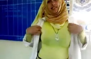 XXX ఇచ్చింది ప్రవేశ ఇంటి కోసం 11000 CZK