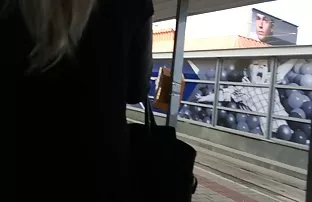 XXX కల్పించిన అంగ రంధ్రం కింద ఒక meaty ఆత్మవిశ్వాసం