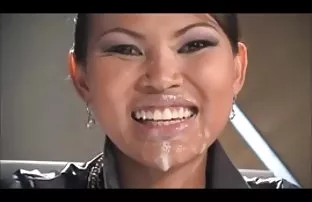 XXX ప్రయత్నిస్తుంది. మొత్తం లోపలకు తీసుకోవడం