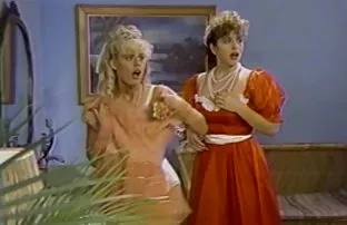 XXX జపనీస్ అమ్మాయి రెండు అబ్బాయిలు ఇబ్బంది పెట్టాడు