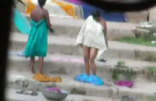 XXX పెద్ద చురుకైన మోలలు