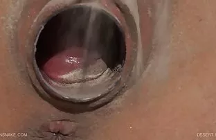 XXX తీవ్రంగా ఇబ్బంది పెట్టాడు, అంత మొత్తం బెడ్ ఉంది వణుకు