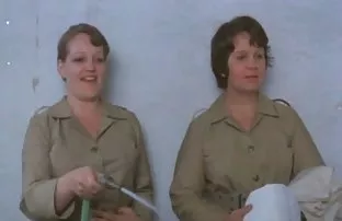 XXX రిలే ఎవాన్స్ jerks off