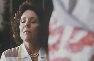 XXX బొచ్చు టాయిలెట్ లో క్లబ్